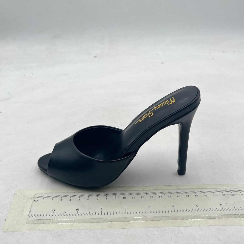 Mizzy Shoes Black Women's Sandals - Picture 2 of 7